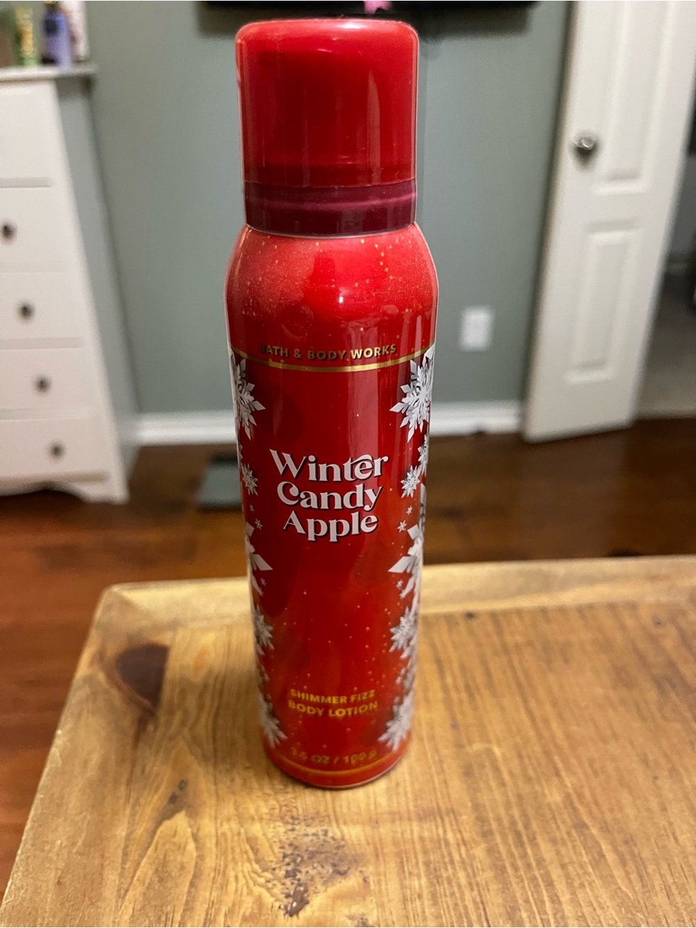 Bath & Body Works Winter Candy Apple Shimmer Fizz Lotion - Red